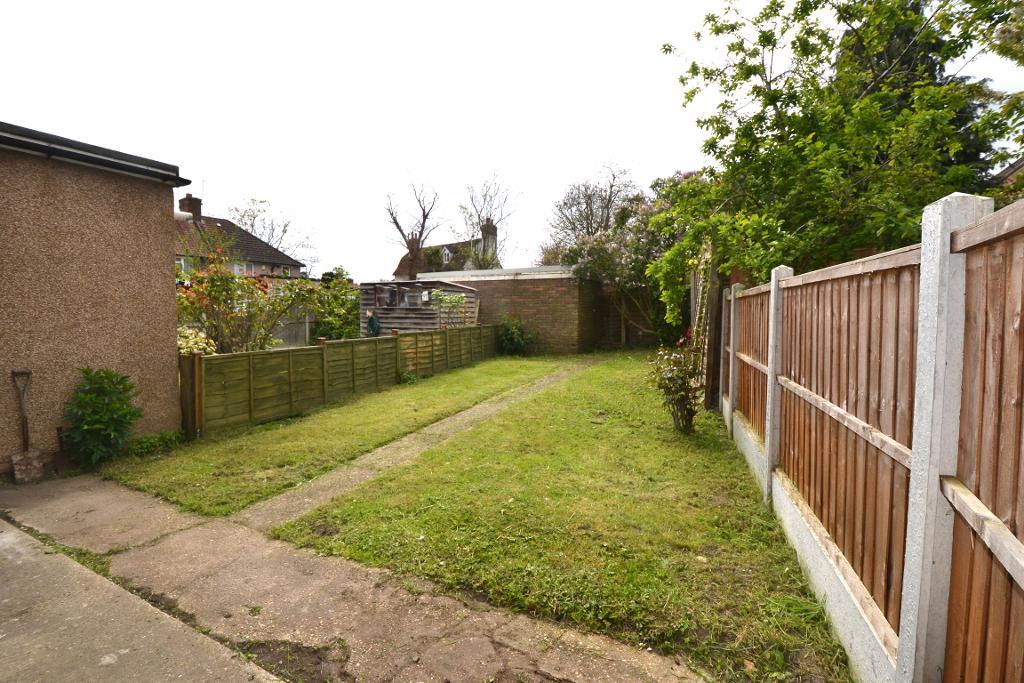 2 Bedroom Terraced House For Sale in Homestead Road, Dagenham, Essex, RM8 3DT Binks & Brown