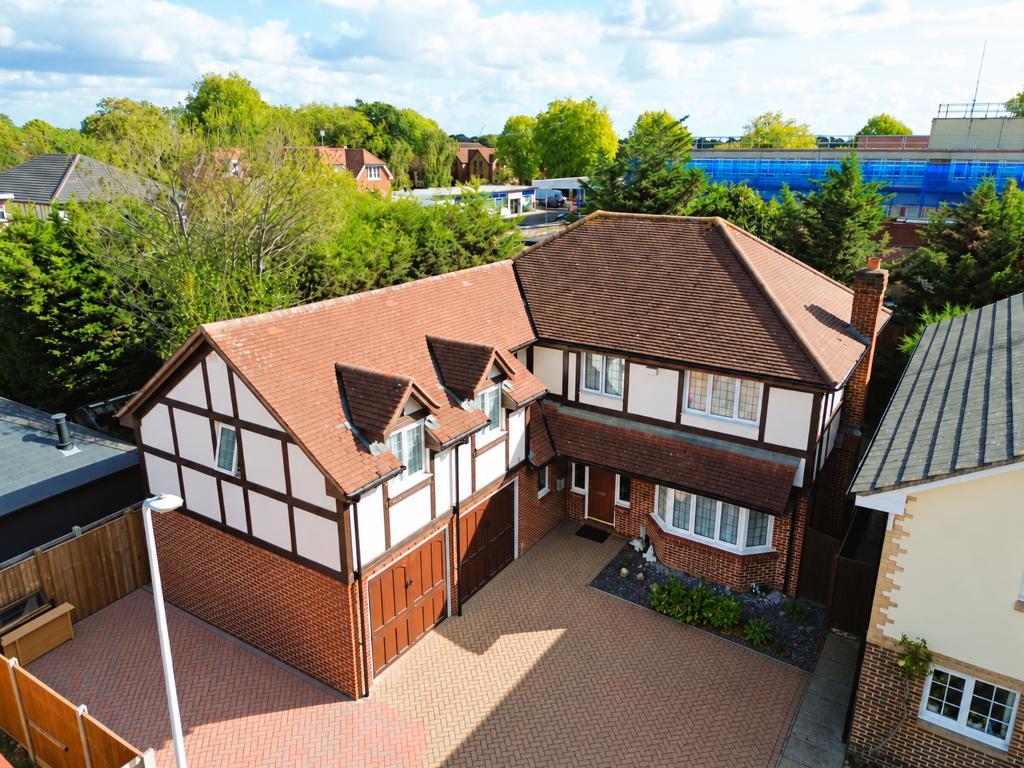 Brunel Close, Romford, Essex, RM1 4GR